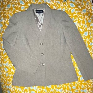 Women’s fully-lined blazer